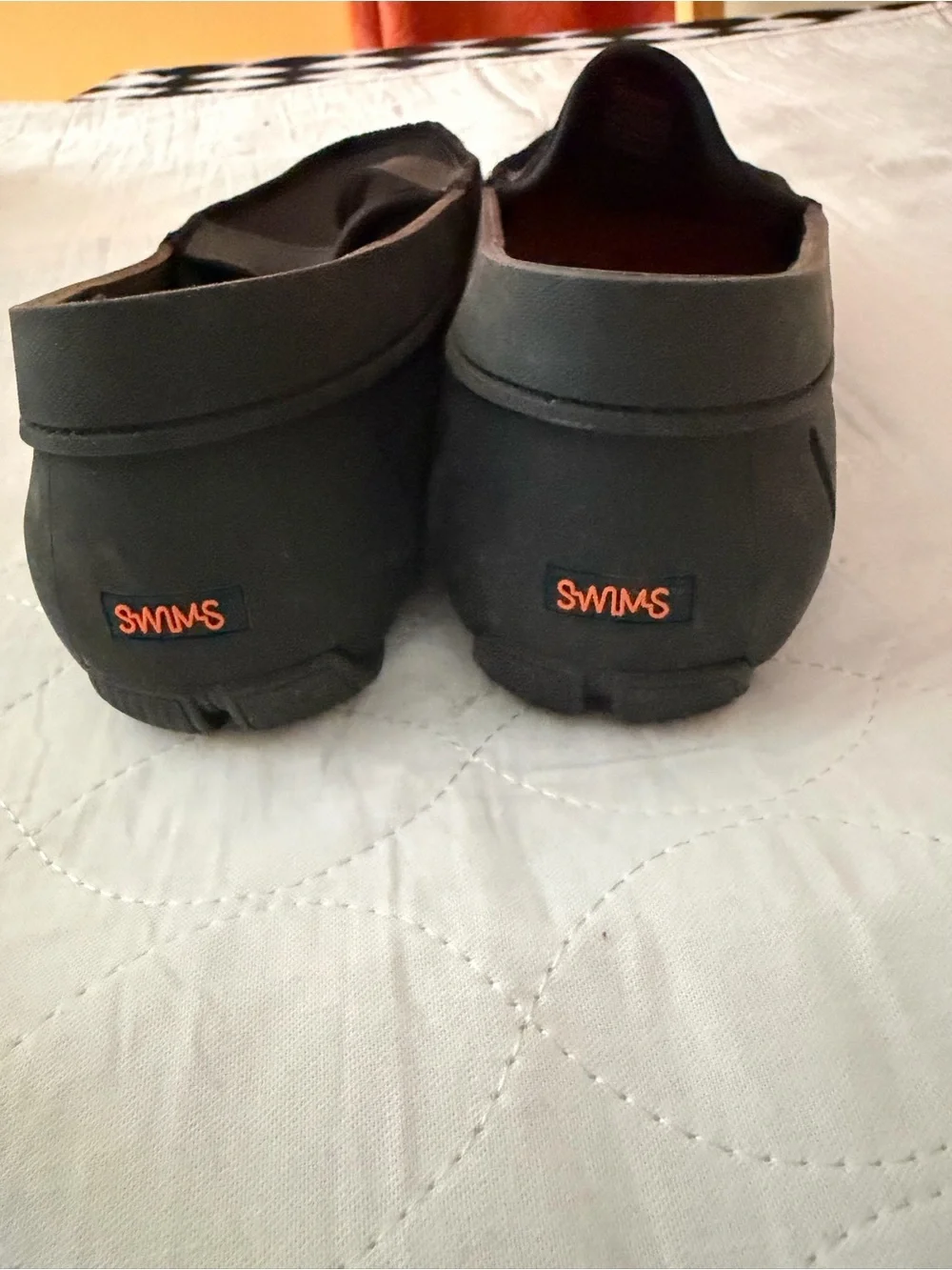 SWIMS Mens Penny Loafer in black, like new, water friendly sz 9.5